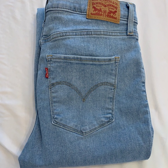 Levi’s 720 Super Skinny Jeans - Picture 3 of 5